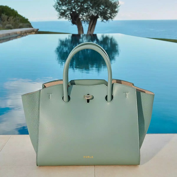 Купить реплику сумки Furla