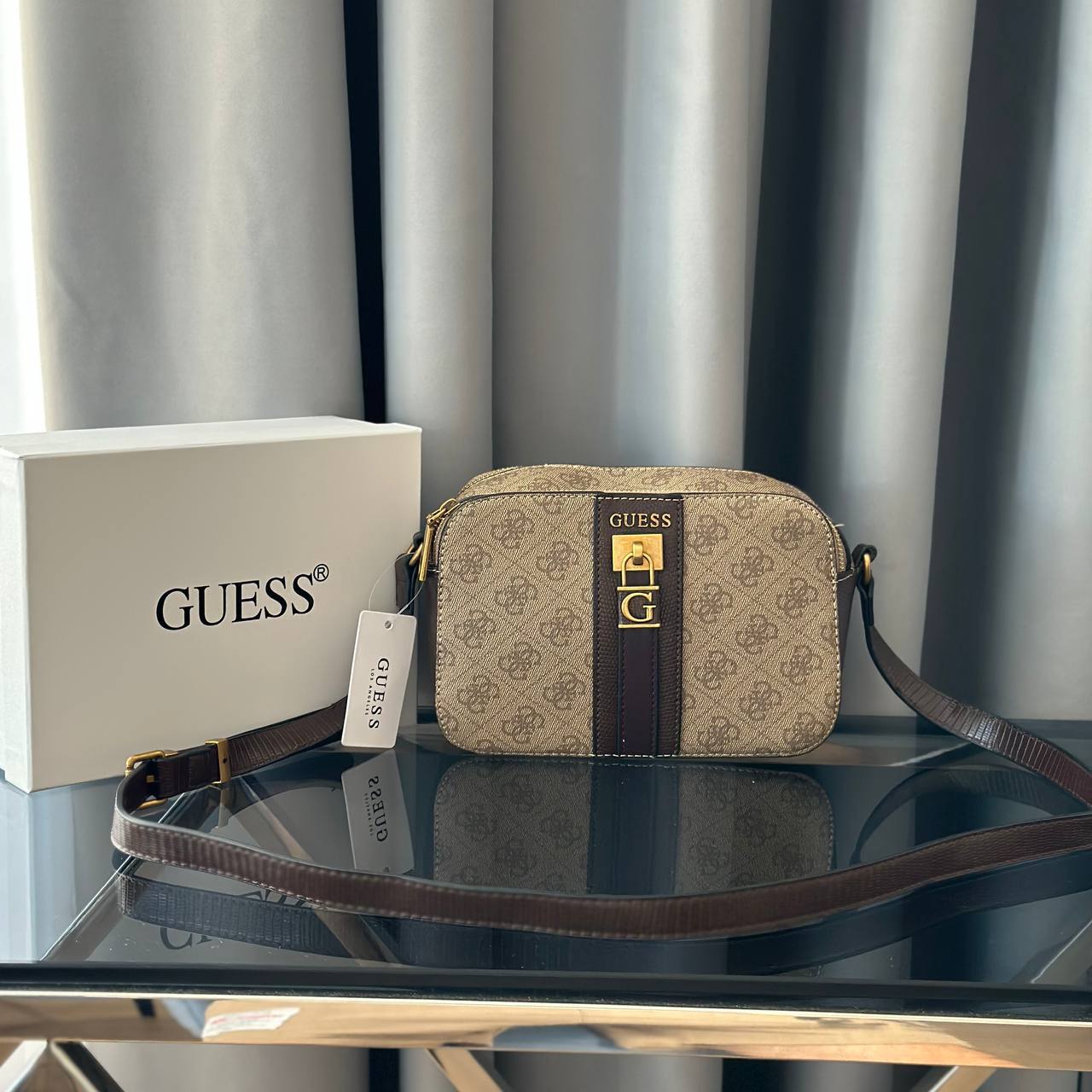 Сумка GUESS GINEVRA LOGO CAMERA