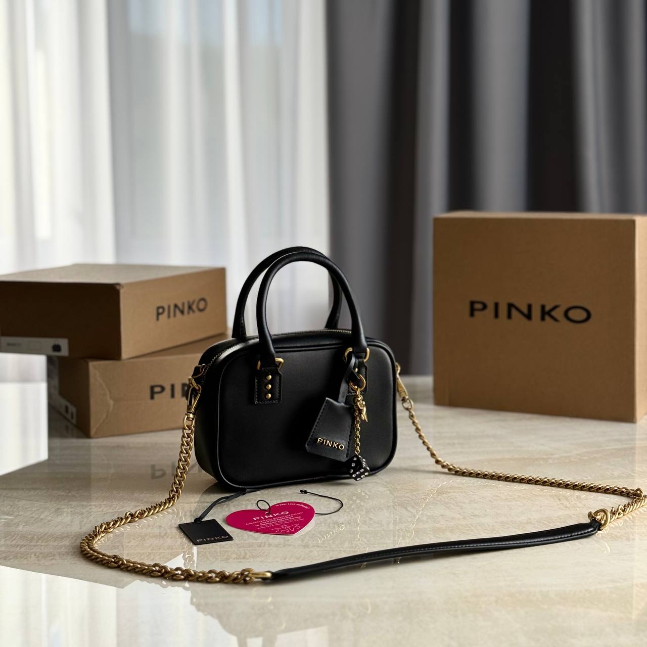 Сумка Pinko Mini Bowling Bag aus Leder