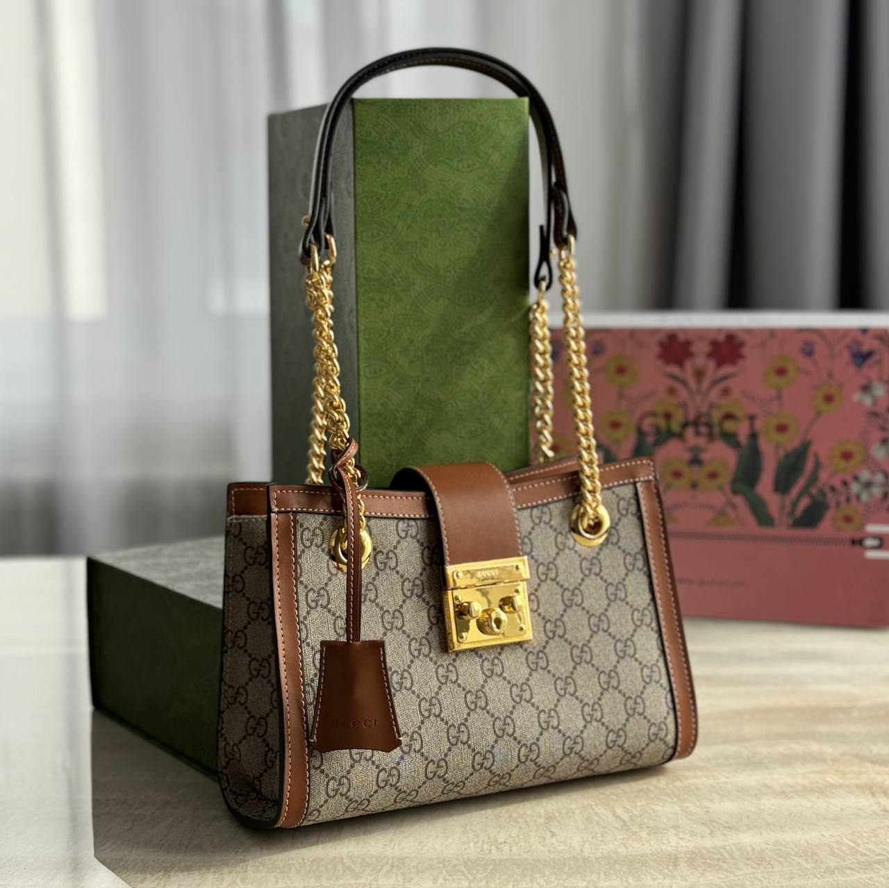 Сумка Gucci Small GG Supreme Padlock Tote Brown