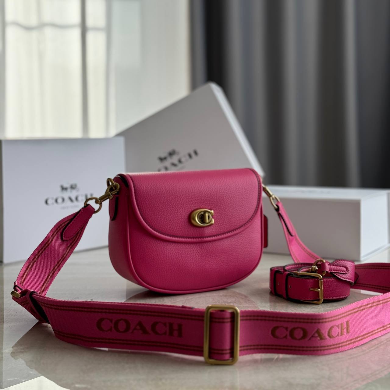 Сумка Coach Willow Saddle Bag