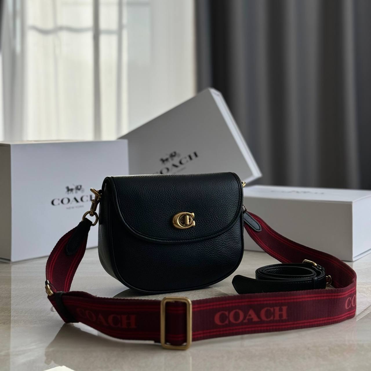 Сумка Coach Willow Saddle Bag