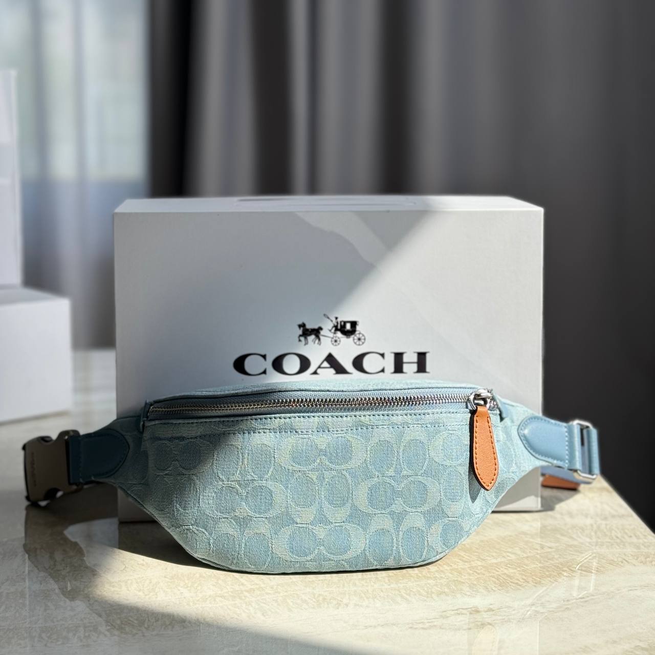 Сумка Coach Charter Signature Denim Belt