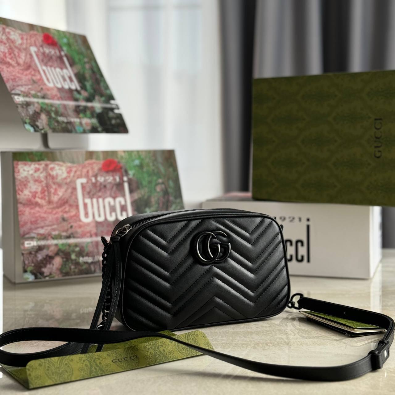 Сумка Gucci Gg Marmont Small Matelasse Leather Shoulder