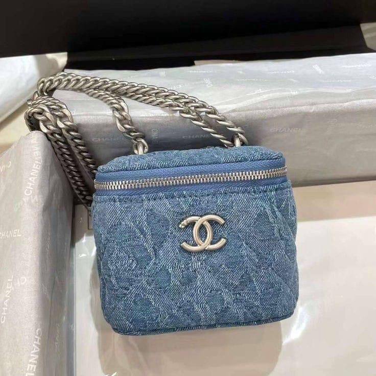 Сумка Chanel Vanity mini Джинсовая